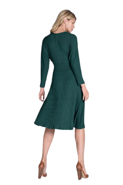 Sukienka Midi - Lejąca Prążkowana Rozkloszowana Dekolt V - zielona